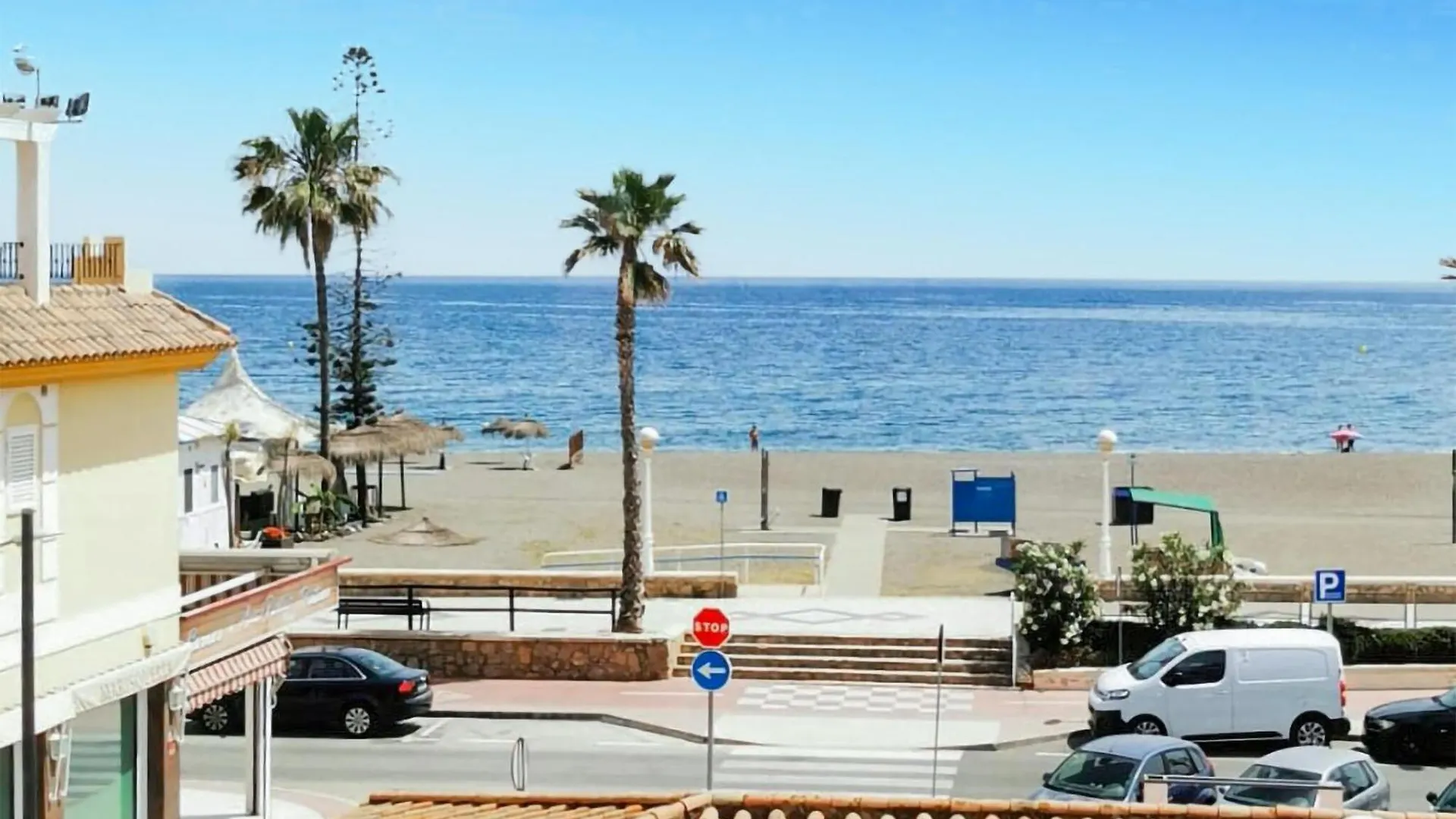 2 Bedroom Beautiful Apartment In Torre Del Mar 0*,