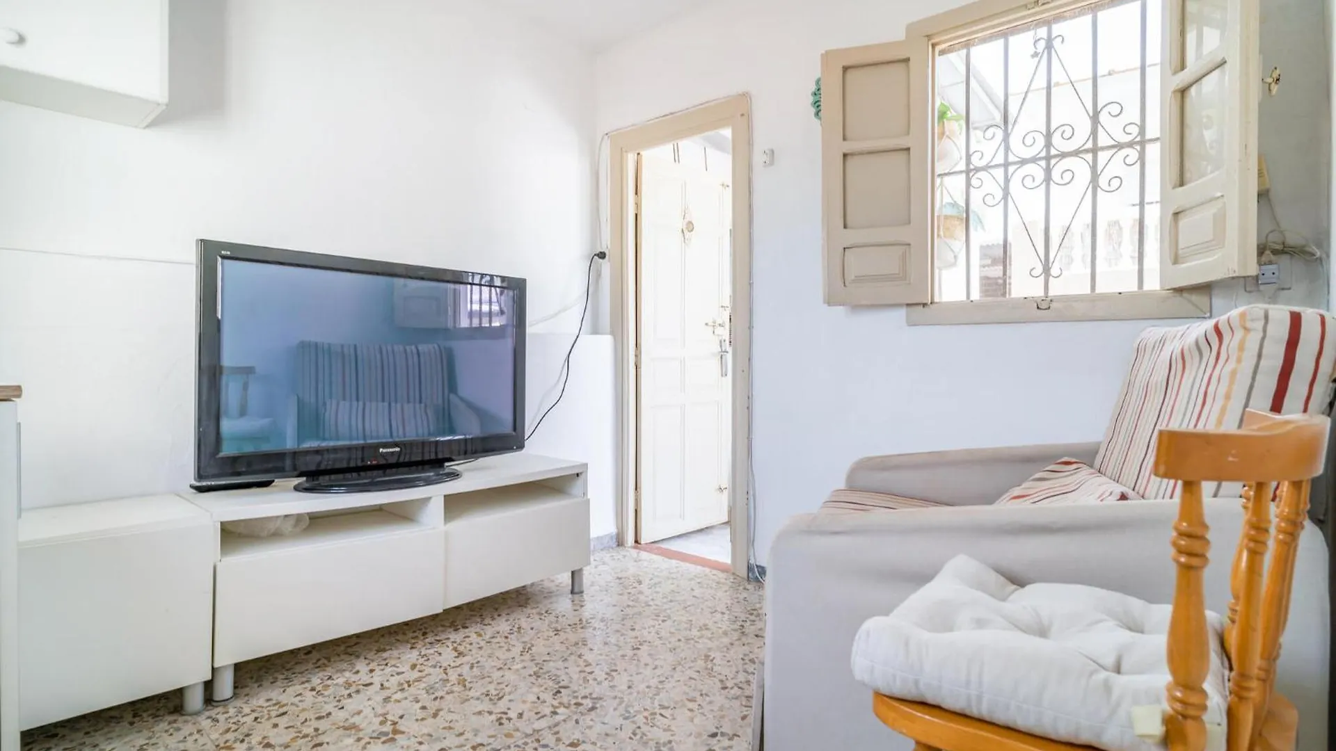 2 Bedroom Beautiful Apartment In Torre Del Mar 0*,  Hiszpania