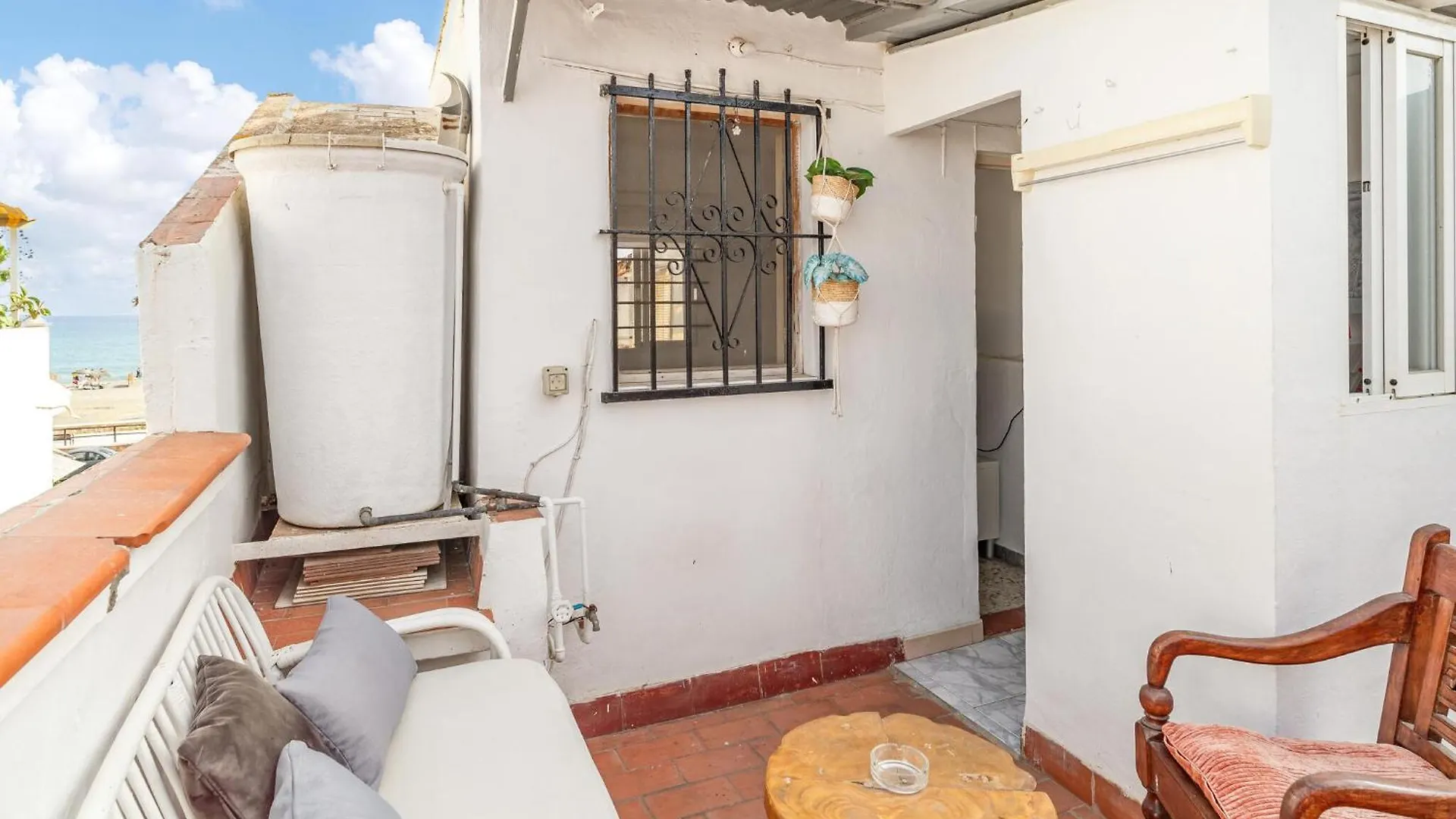 2 Bedroom Beautiful Apartment In Torre Del Mar